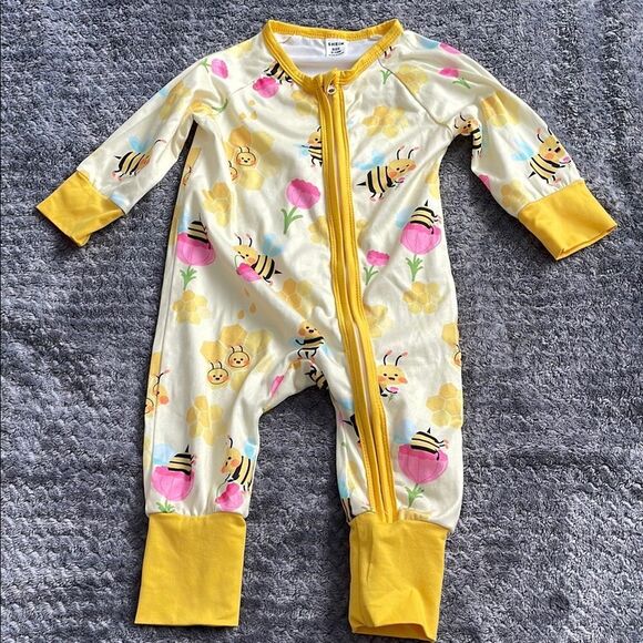 SHEIN Yellow and White Footies One Piece with Full-Length Legs - Picture 1 of 5